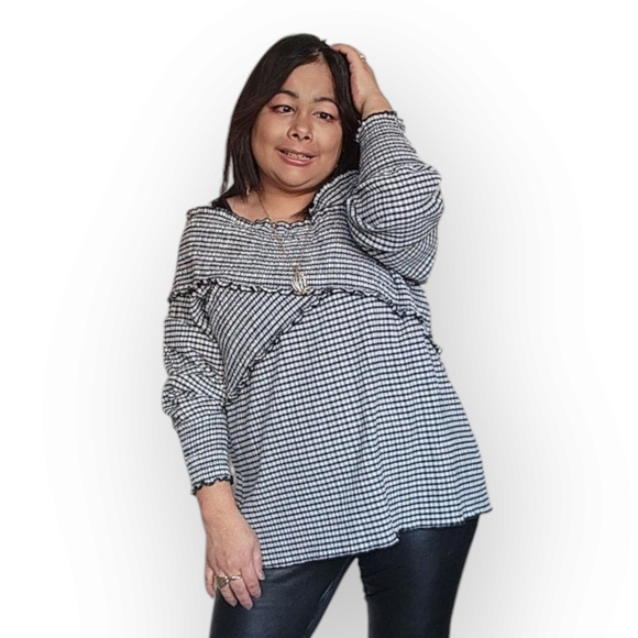 Women's Black and White Off-Shoulder Top - Picture 11 of 15